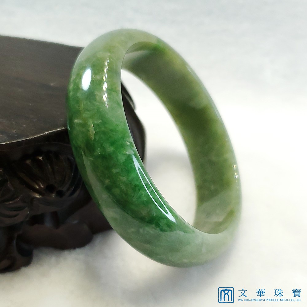 翡翠油青帶綠寬版玉鐲 19.5圍 平安鐲(已售出)