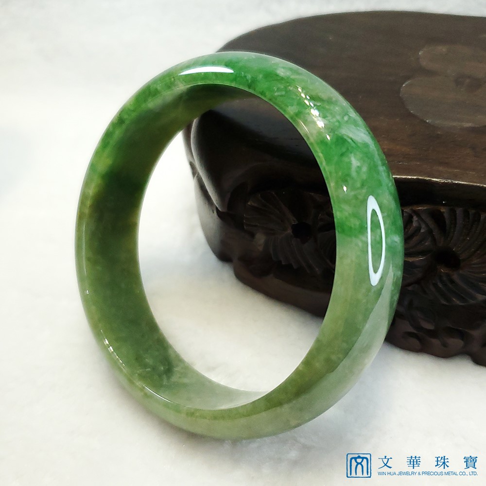  翡翠油青帶綠寬版玉鐲 19.5圍 平安鐲(已售出)