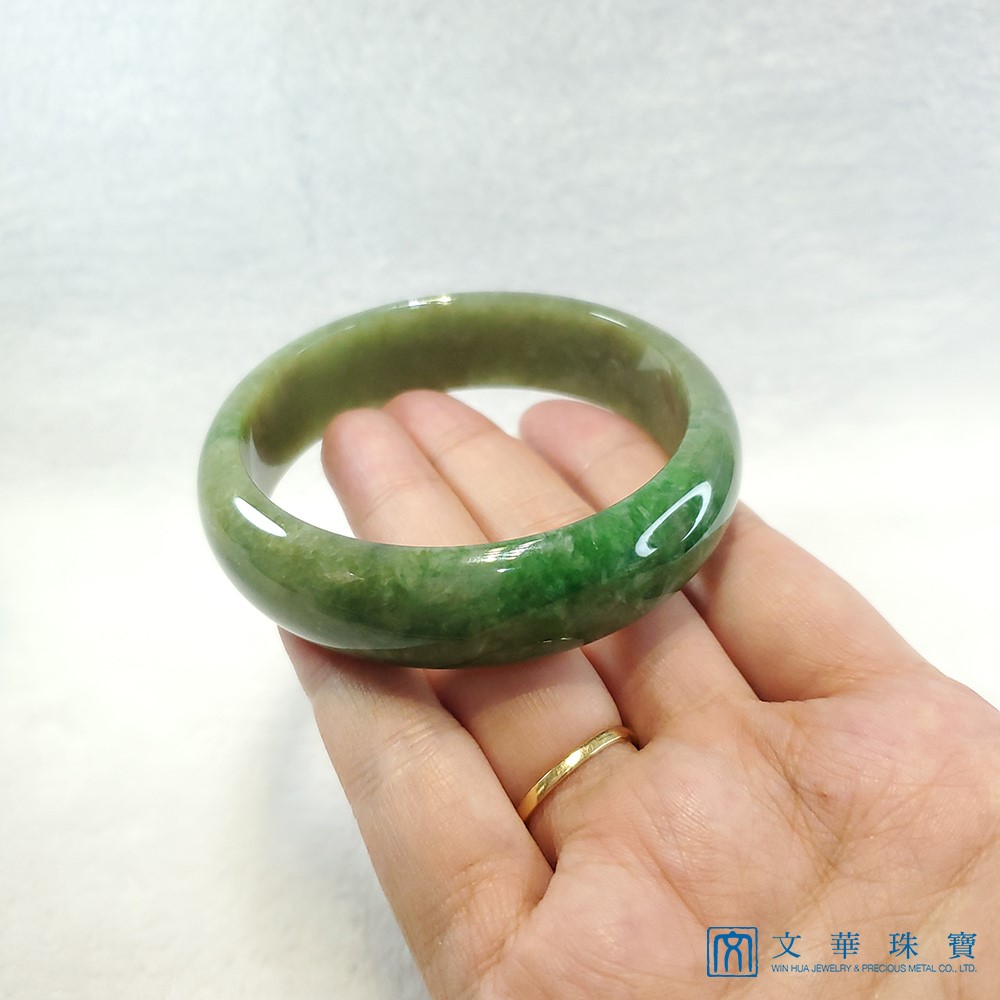  翡翠油青帶綠寬版玉鐲 19.5圍 平安鐲(已售出)