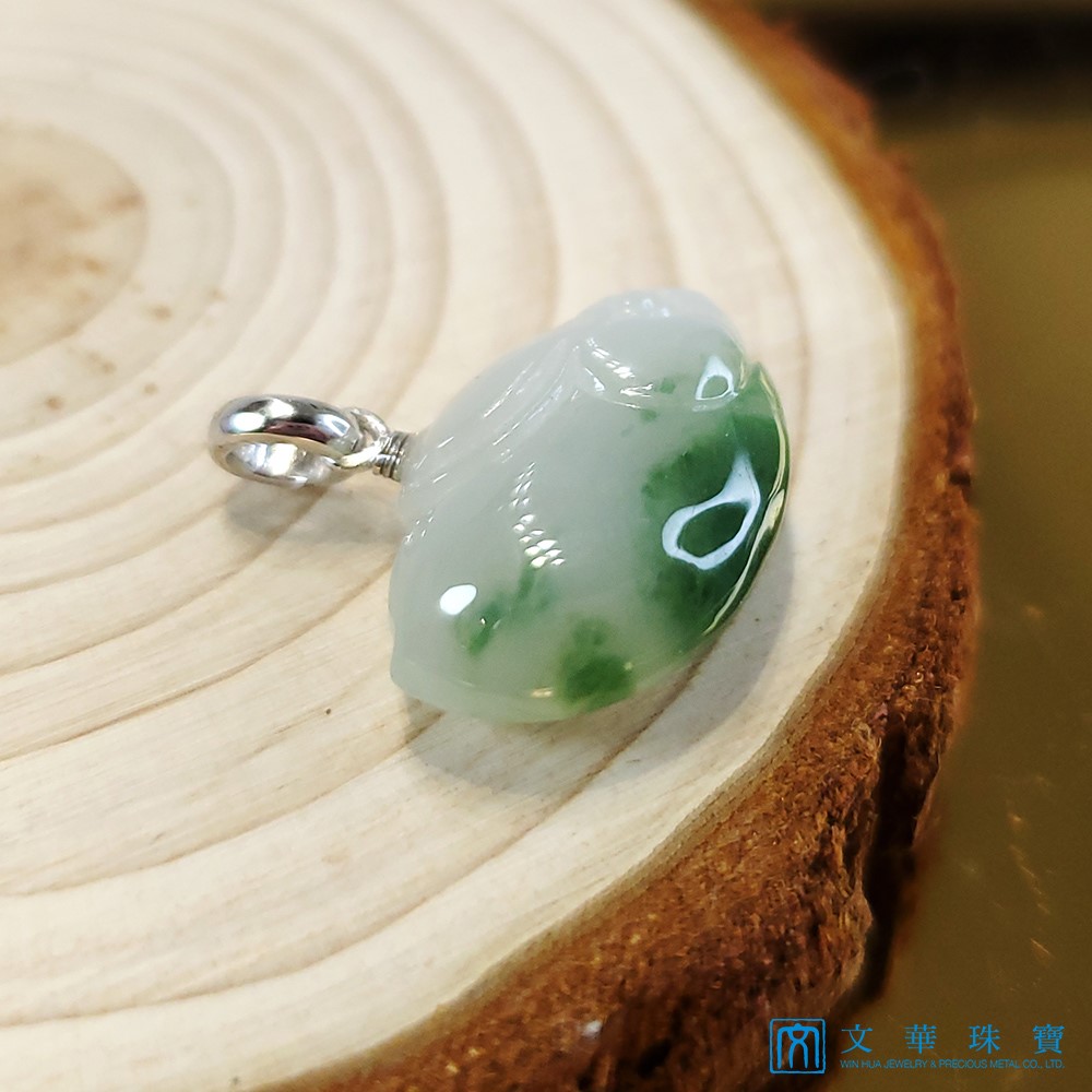 翡翠水墨飄花玉兔墜子 