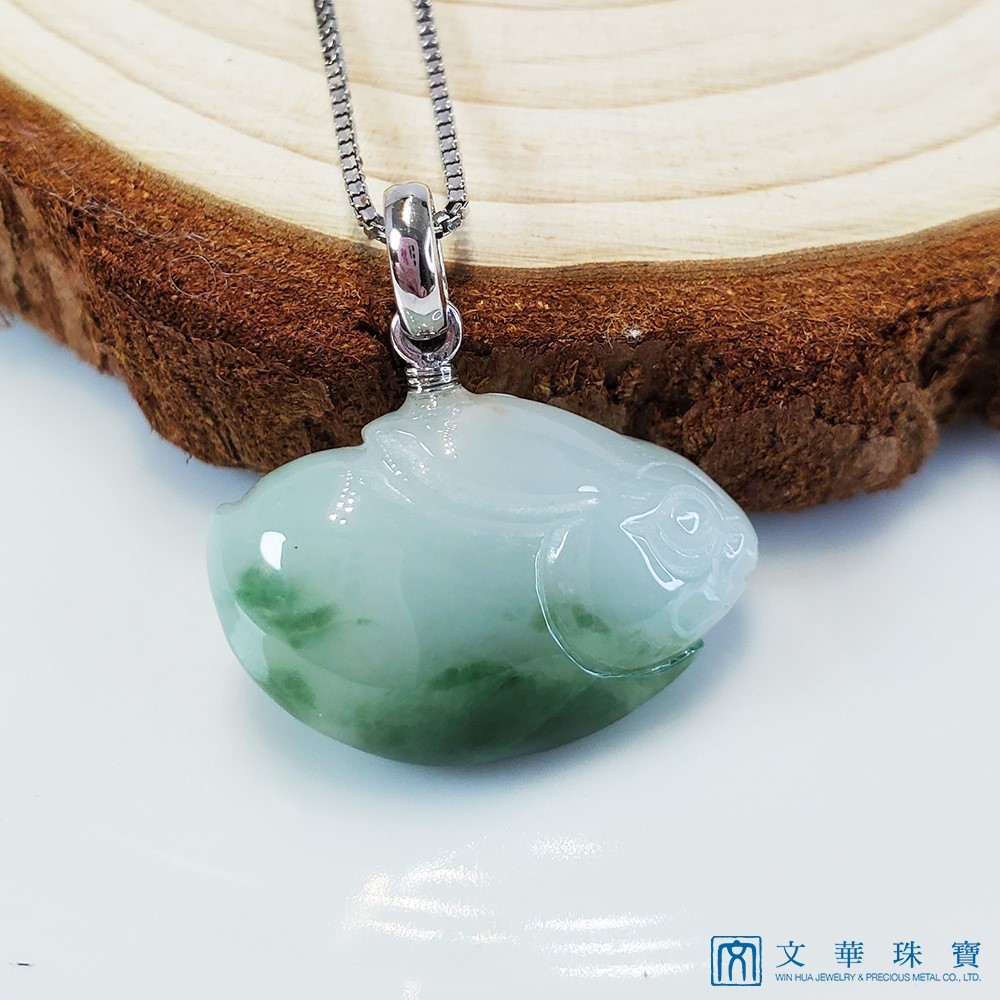 翡翠水墨飄花玉兔墜子 