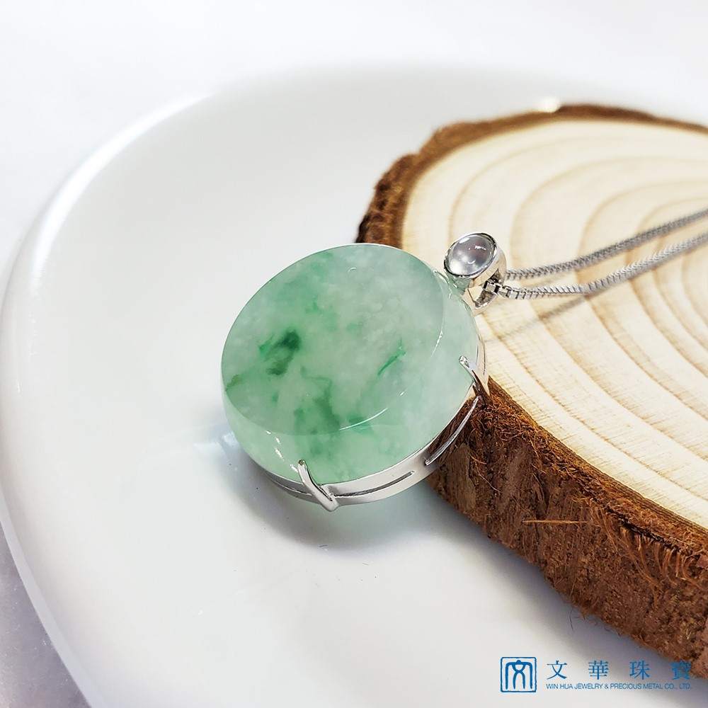 冰棉感飄綠圓牌玉墜(已售出)