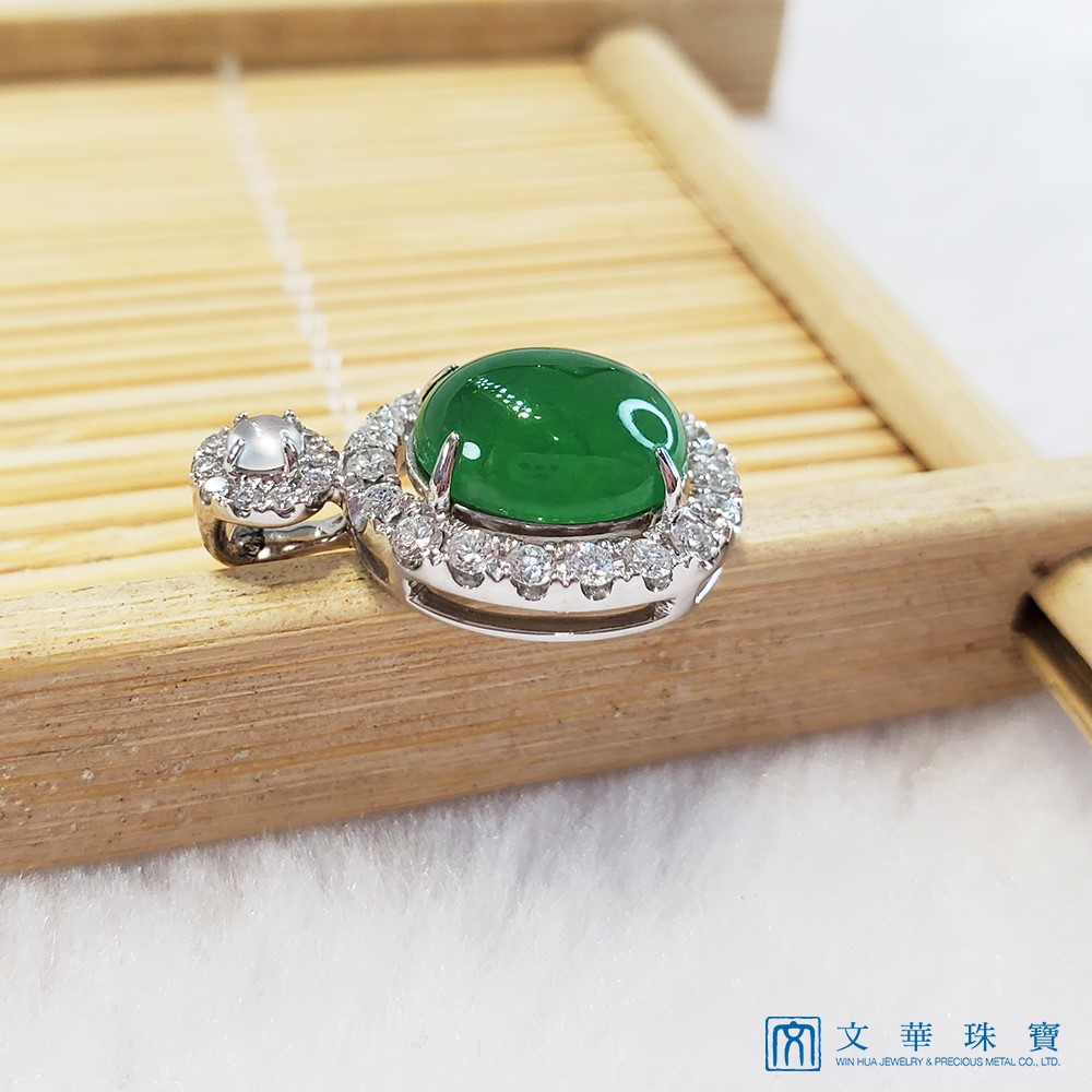 翡翠蛋面經典鑽墜