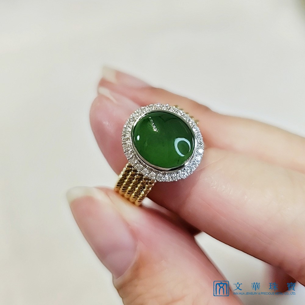 翡翠蛋面米金色鑽戒 10.5圍