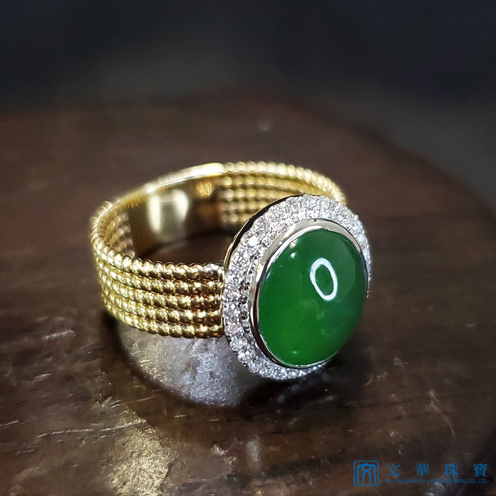 翡翠蛋面米金色鑽戒 10.5圍