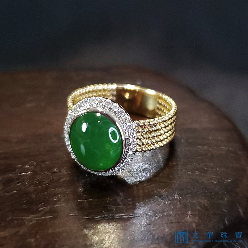 翡翠蛋面米金色鑽戒 10.5圍
