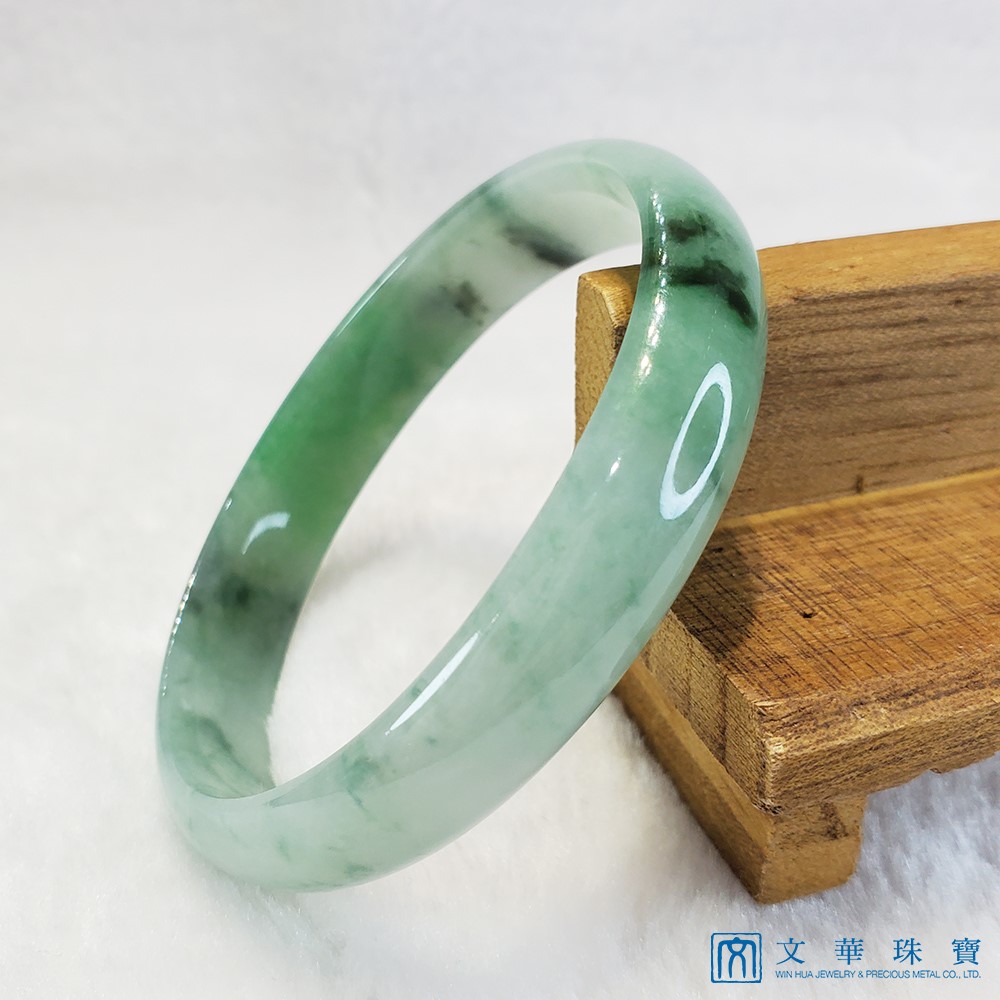 冰湖綠帶花青貴妃鐲 18圍 附中國寶石證書(已售出)