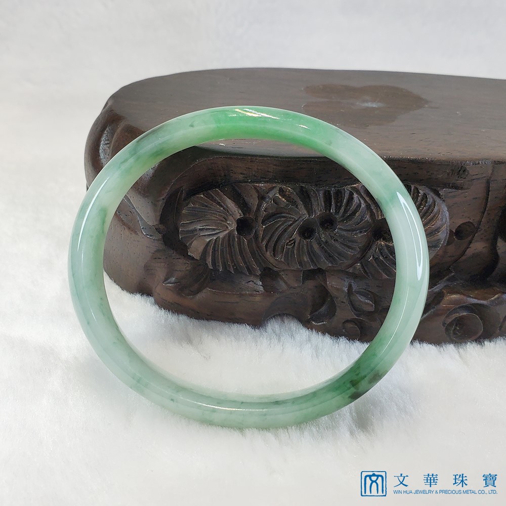 冰湖綠帶花青貴妃鐲 18圍 附中國寶石證書(已售出)