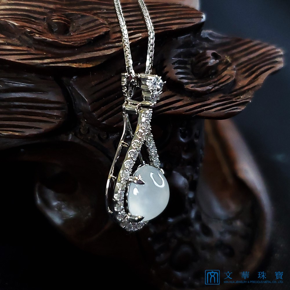 翡翠冰種蛋面水滴鑽墜