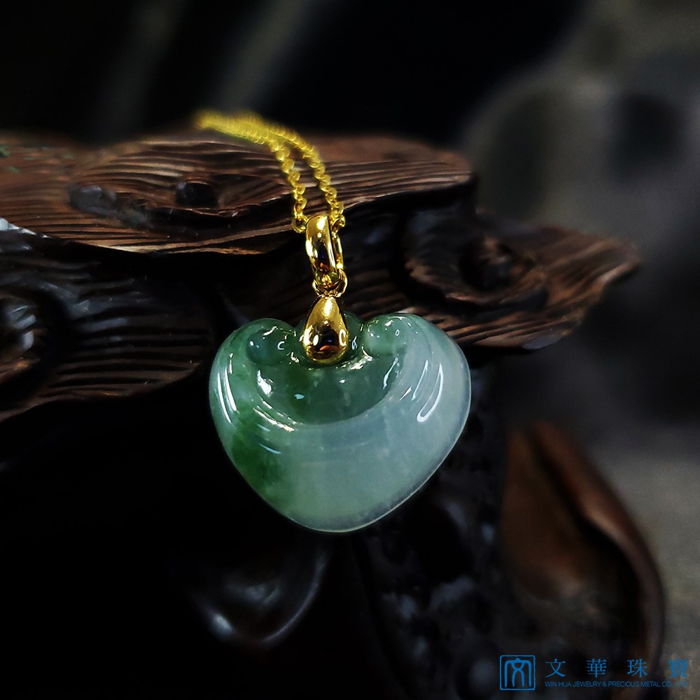 翡翠冰糯飄花如意鎖玉墜 