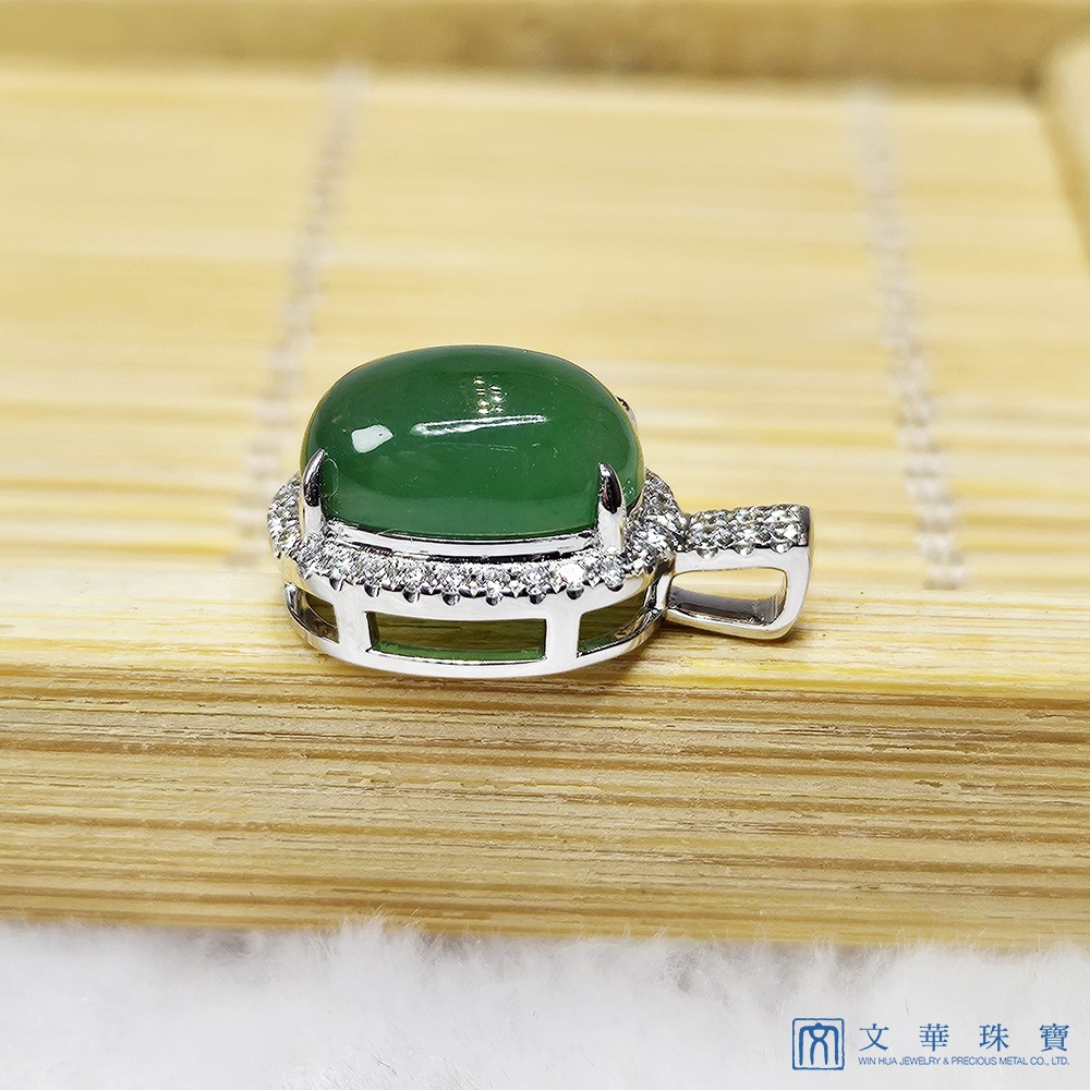 翡翠方形蛋面鑽墜