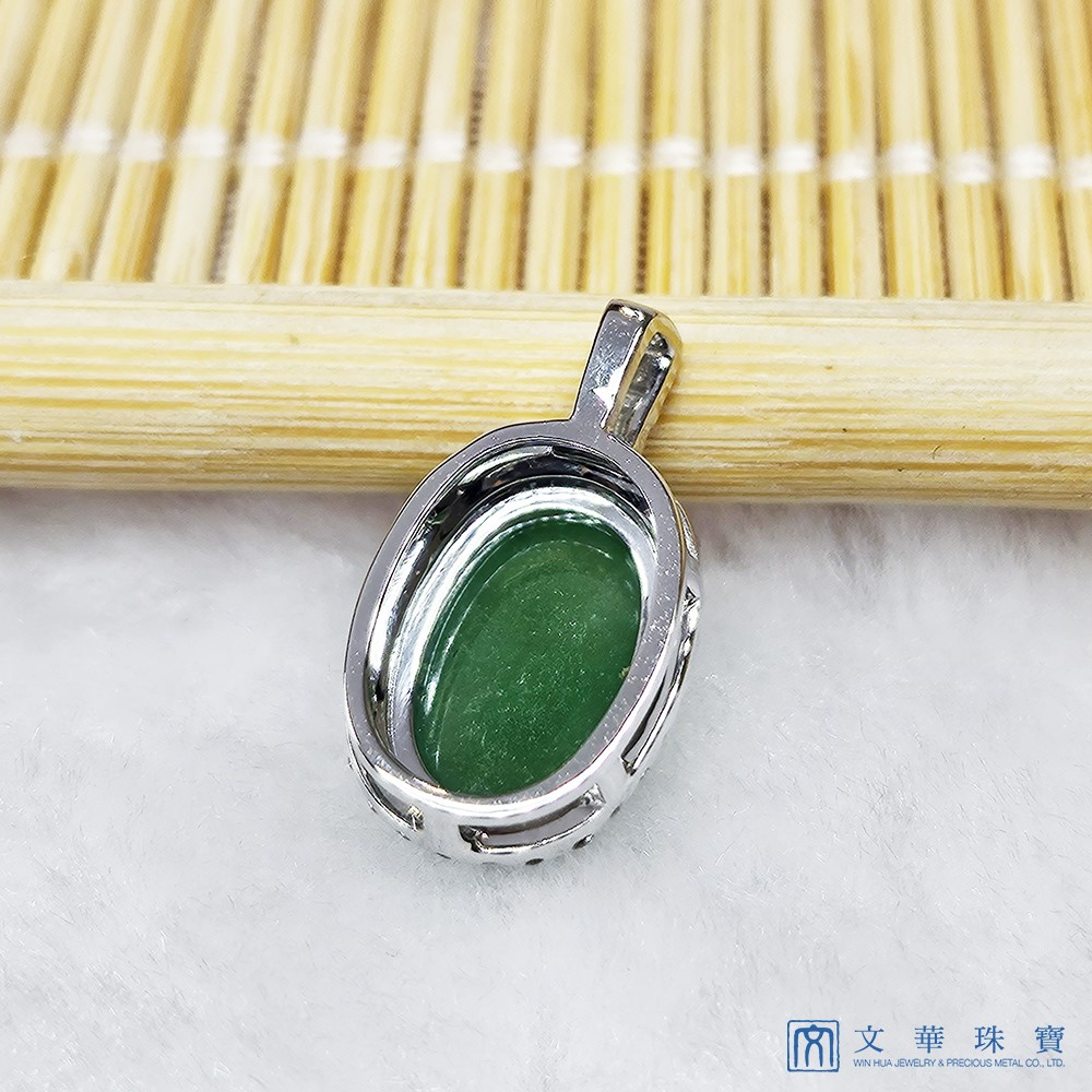 翡翠方形蛋面鑽墜