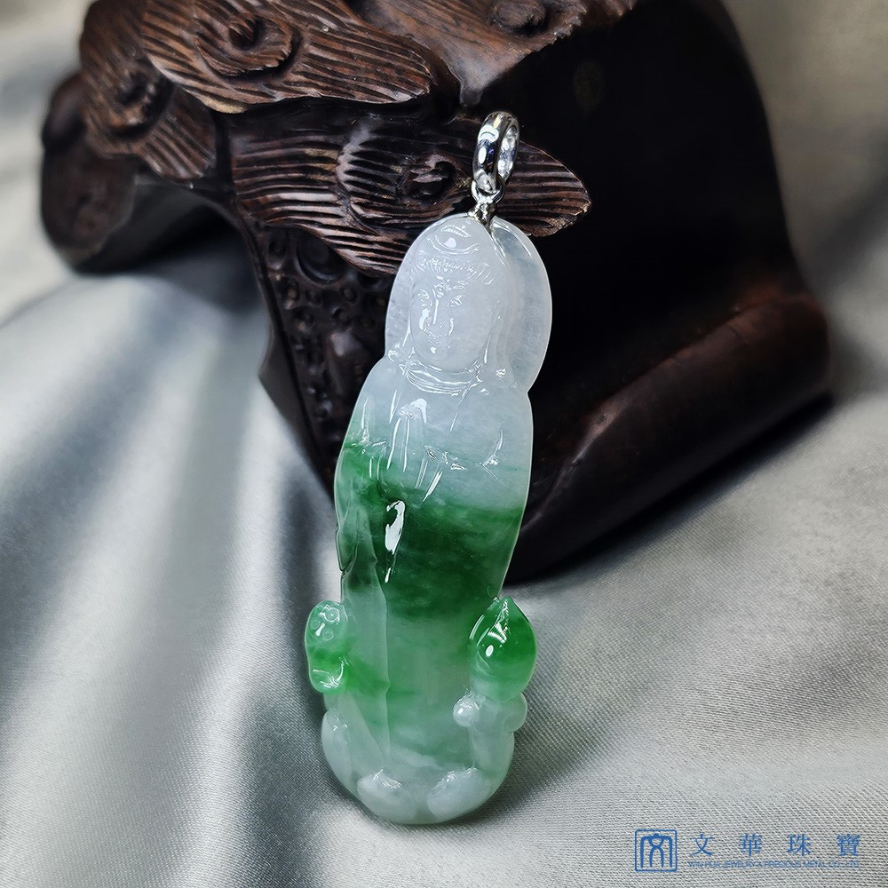 冰糯帶綠立姿觀音