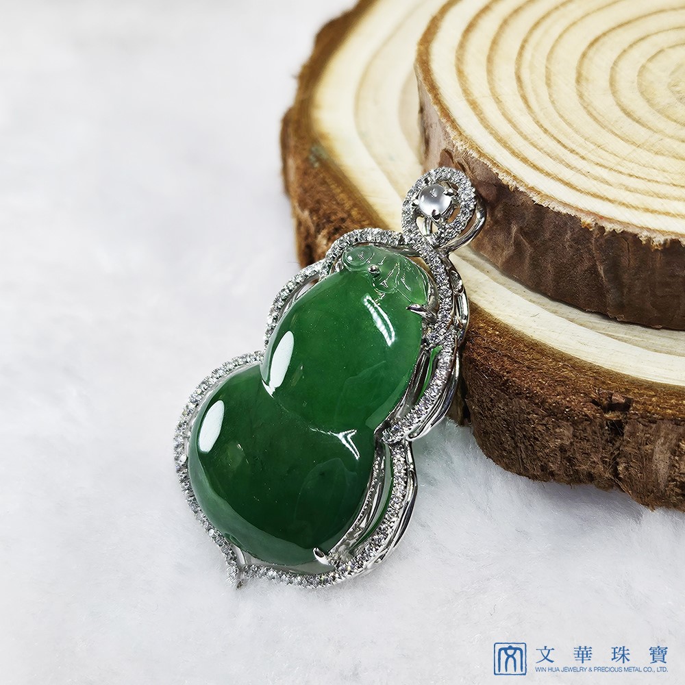 翡翠葫蘆鑽墜 附中國寶石證書(已售出)