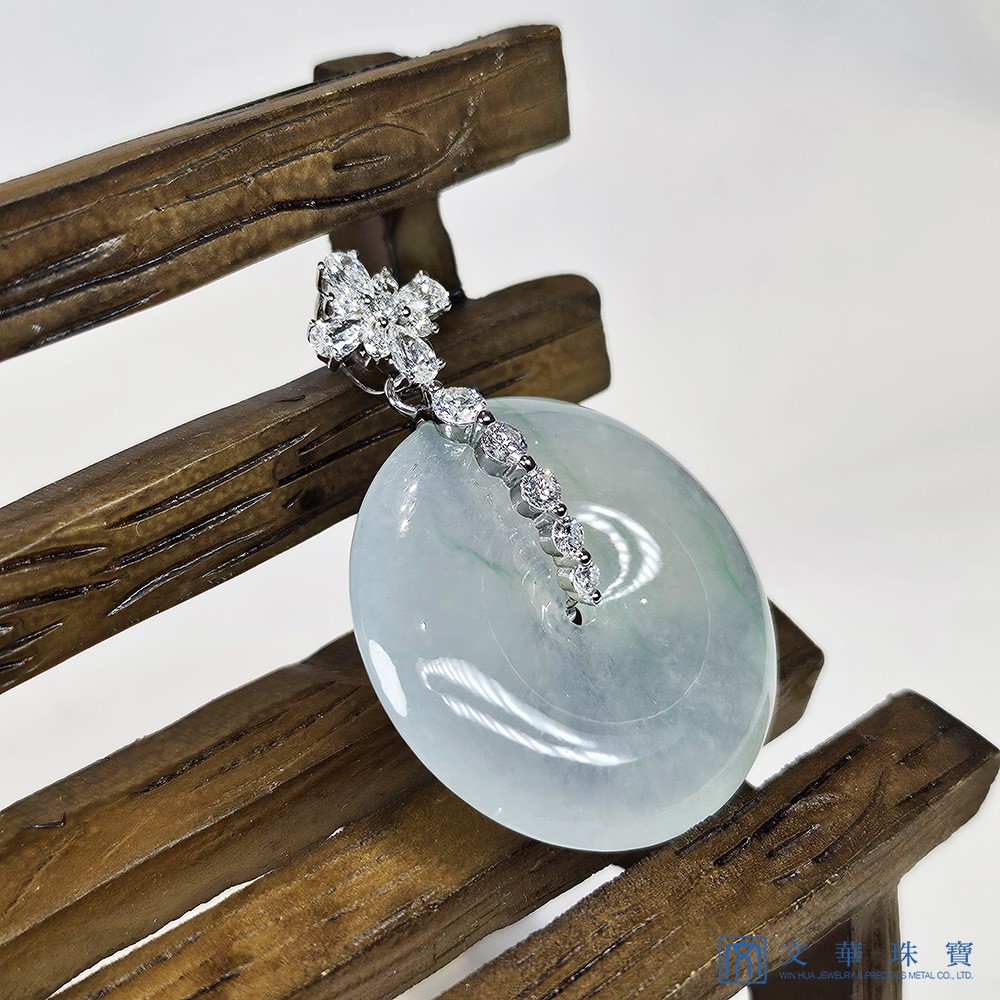 高冰綠絲平安扣鑽墜 