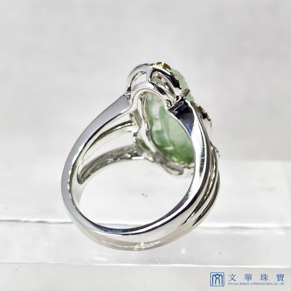 玻璃種貔貅咬錢玉戒 國際圍11號