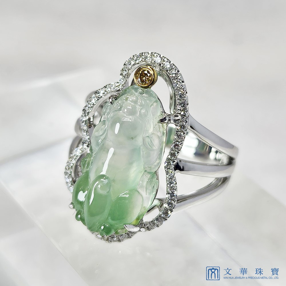 玻璃種貔貅咬錢玉戒 國際圍11號