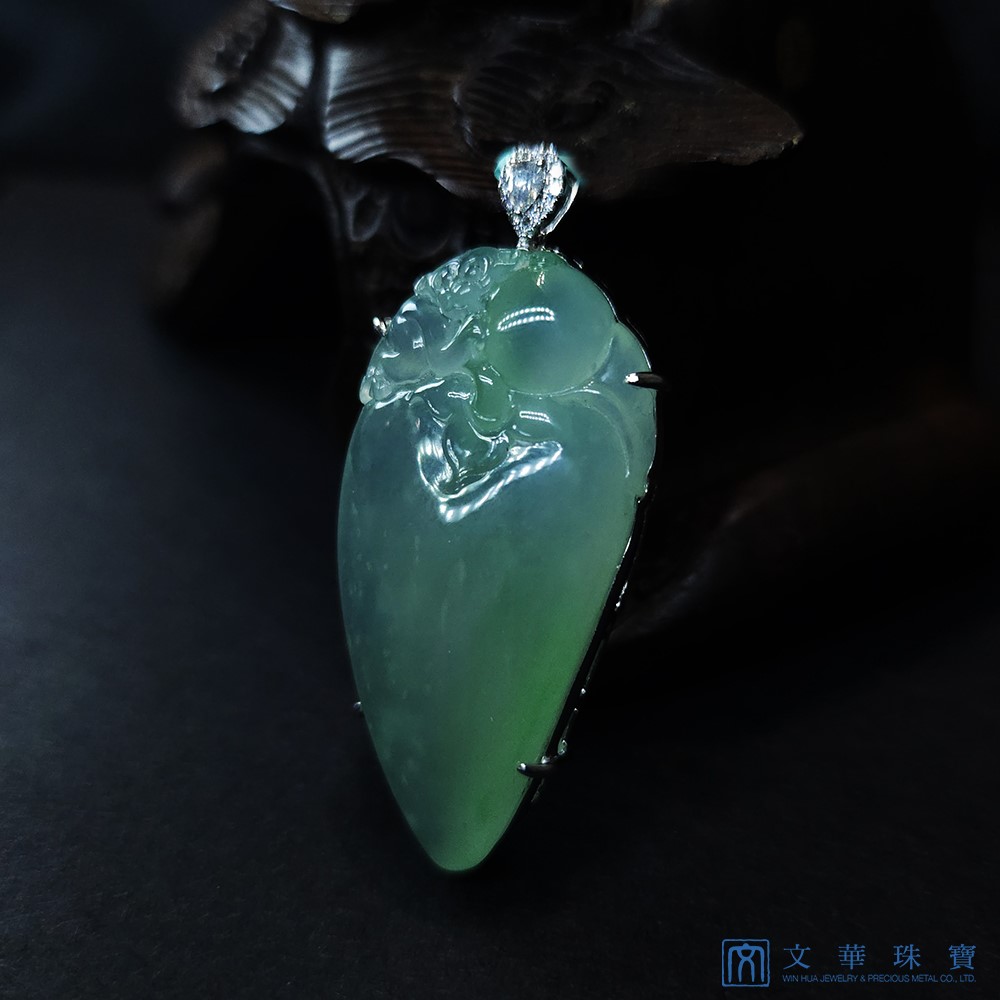 翡翠玉猴蟠桃玉墜(已售出)