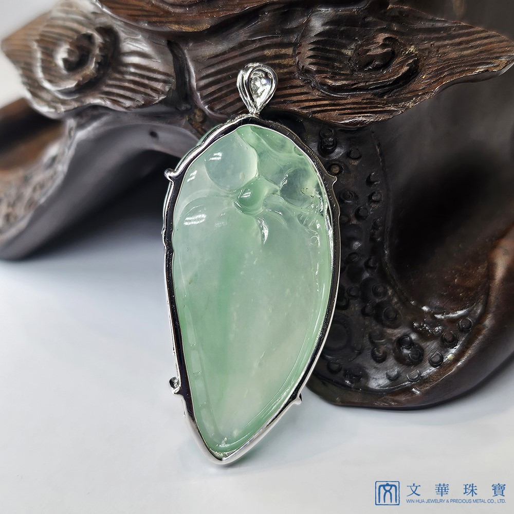 翡翠玉猴蟠桃玉墜(已售出)
