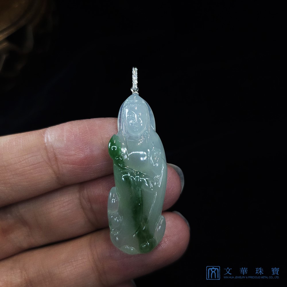 翡翠冰種如意觀音 