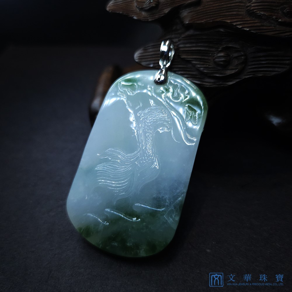 翡翠神龍吐焰玉牌 