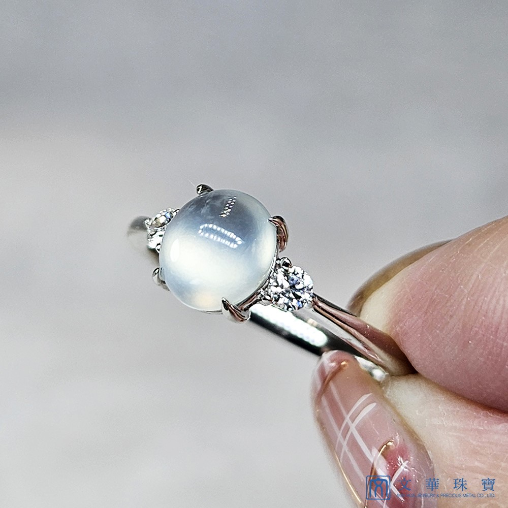 玻璃種蛋面簡約翡翠戒指 國際圍12圍