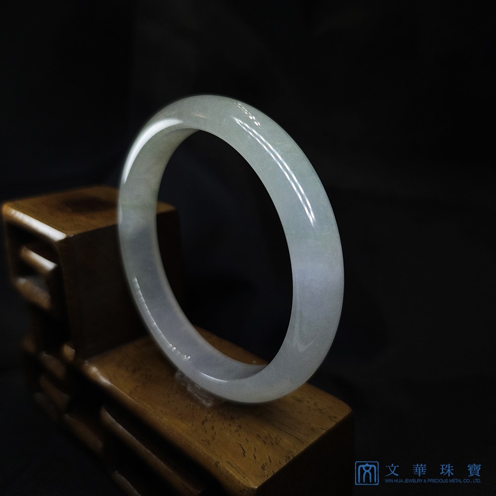 翡翠冰種淡綠玉鐲 19.8圍