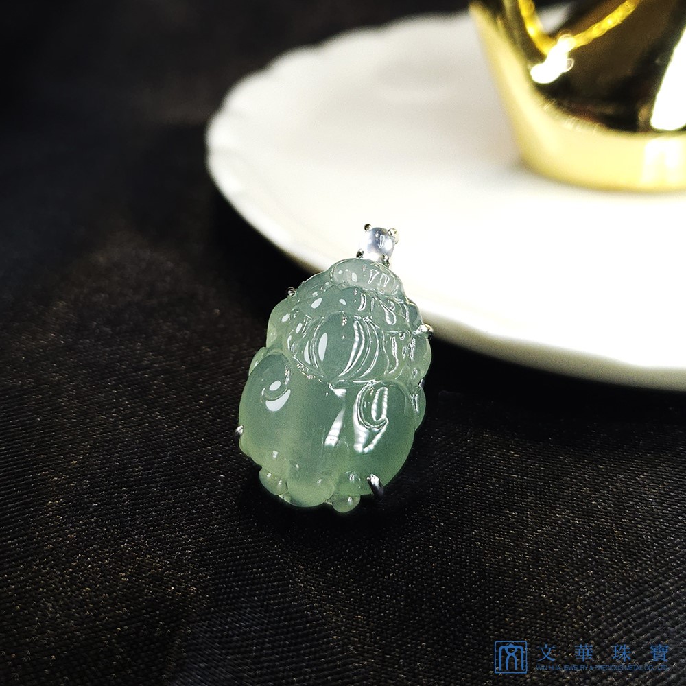 玻璃種湖綠貔貅玉墜