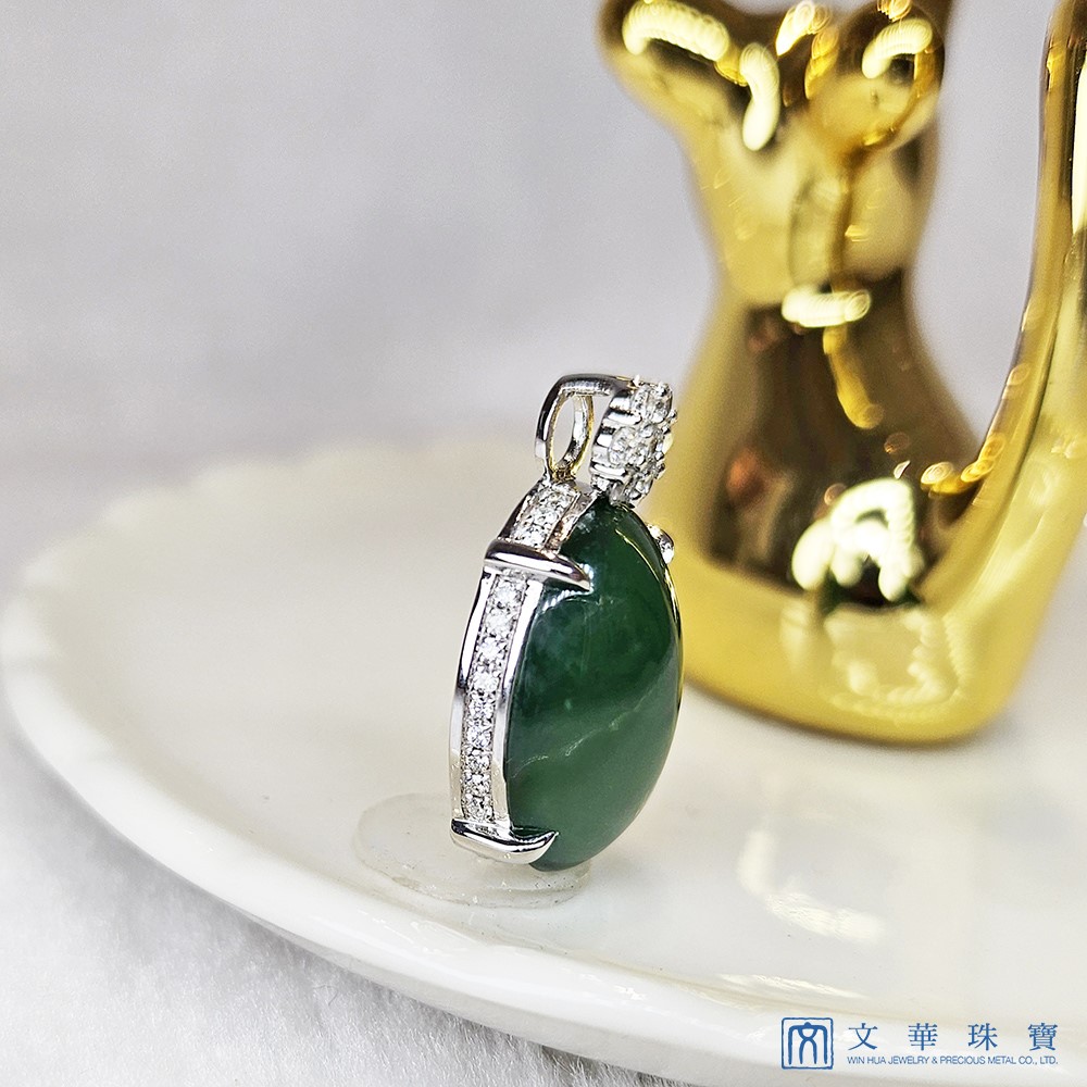 冰種豔綠蛋面玉墜