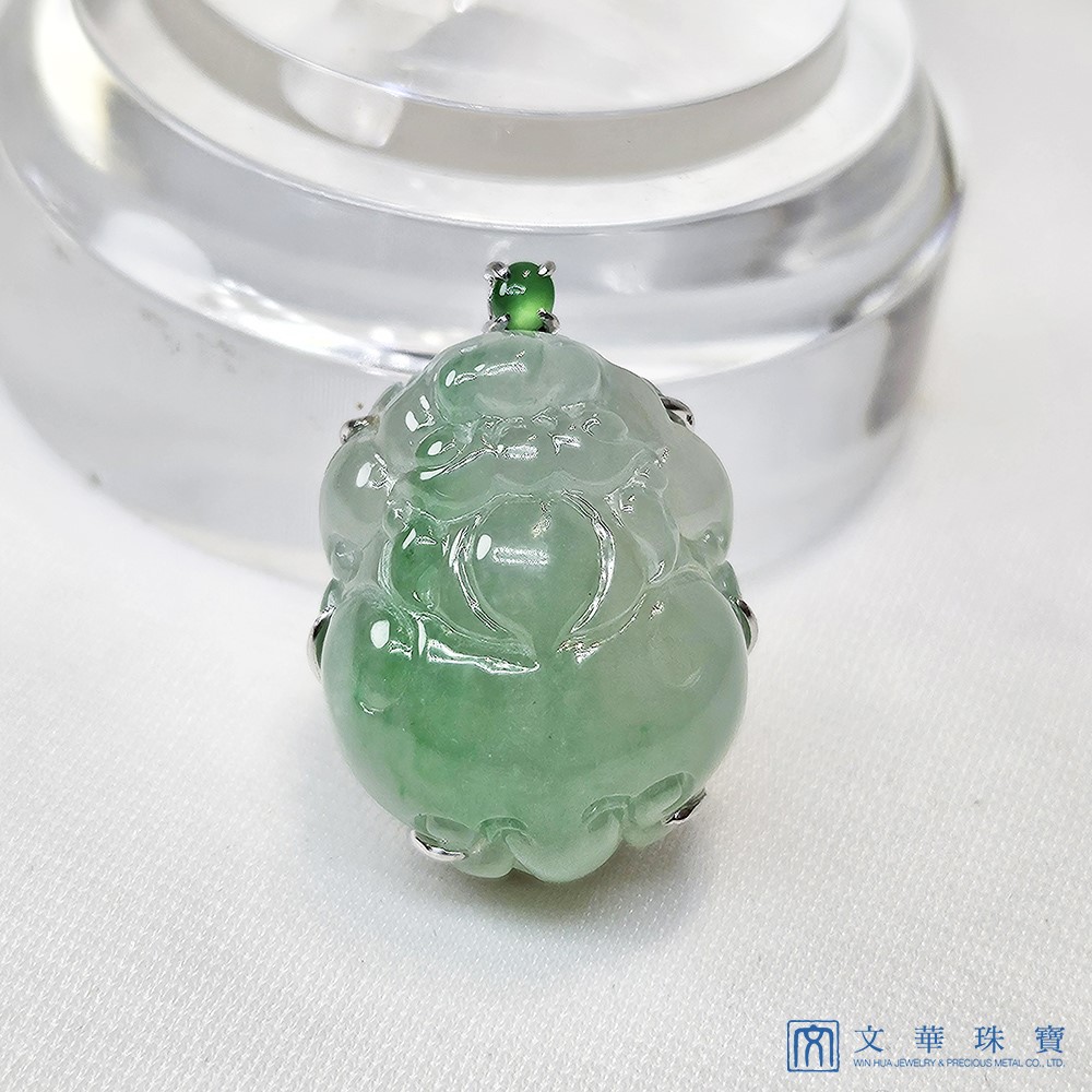 冰種飄陽綠貔貅玉墜