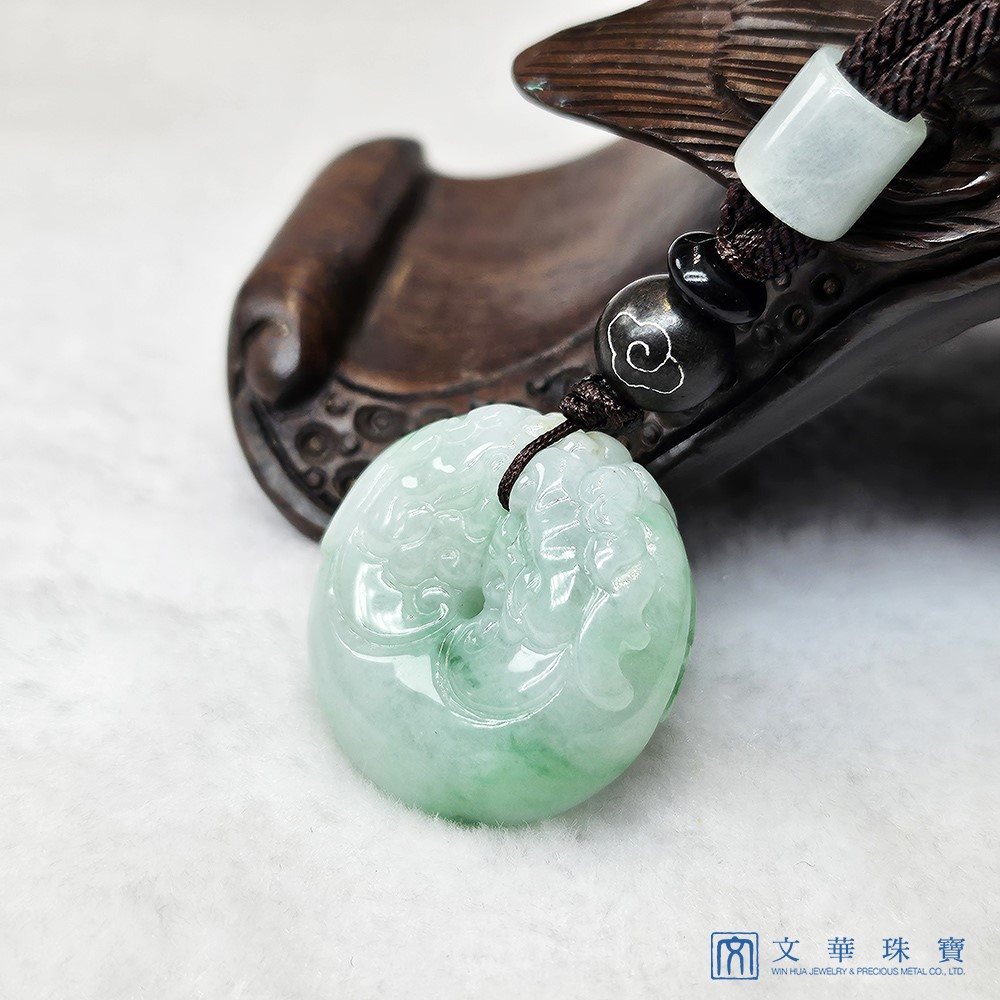 白底青平安龍扣