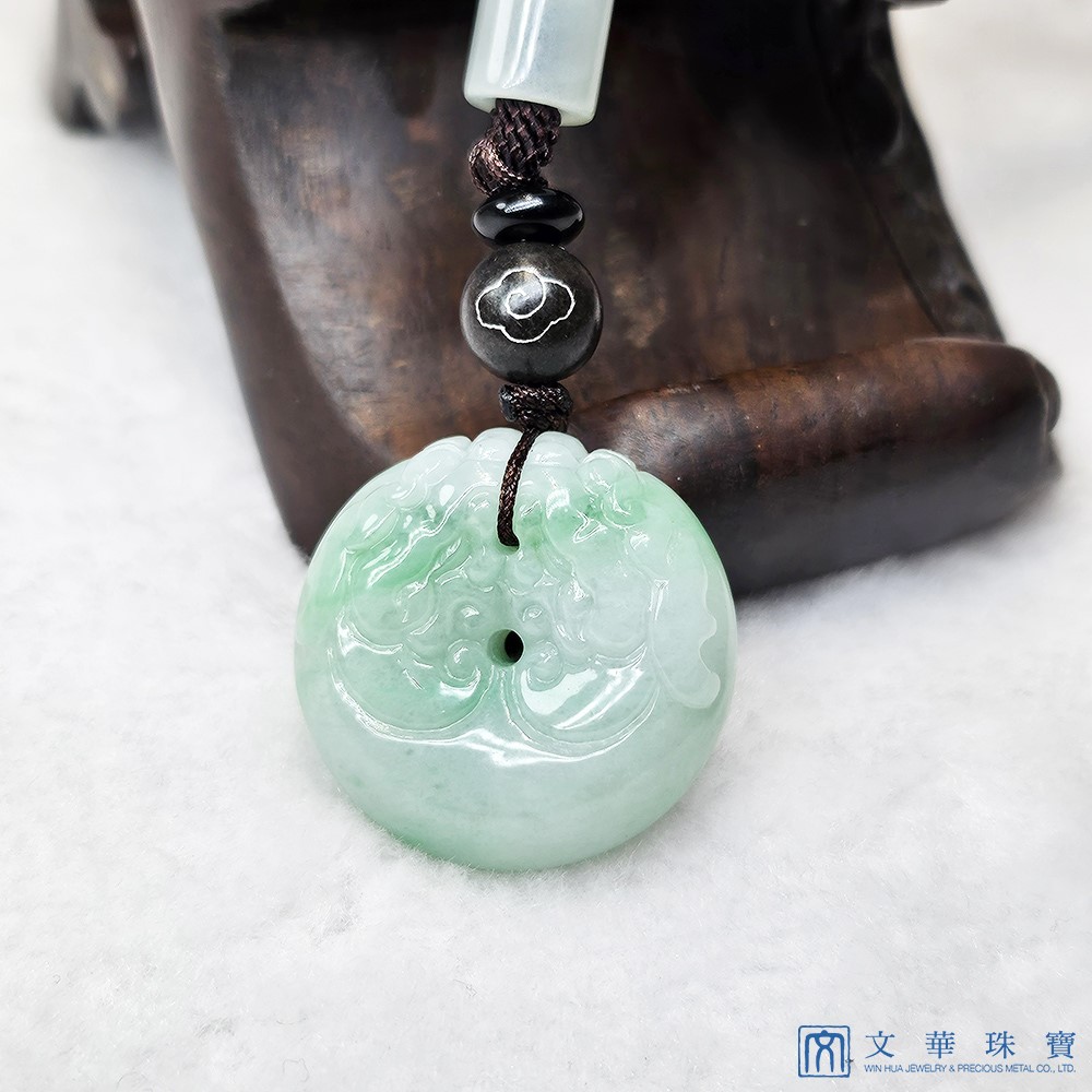 白底青平安龍扣