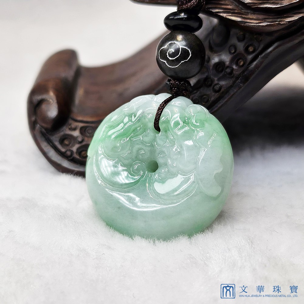 白底青平安龍扣