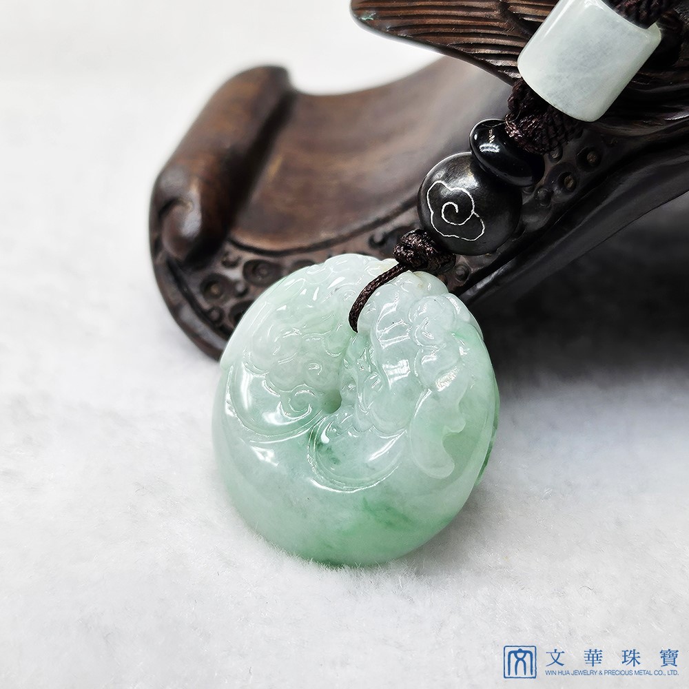 白底青平安龍扣