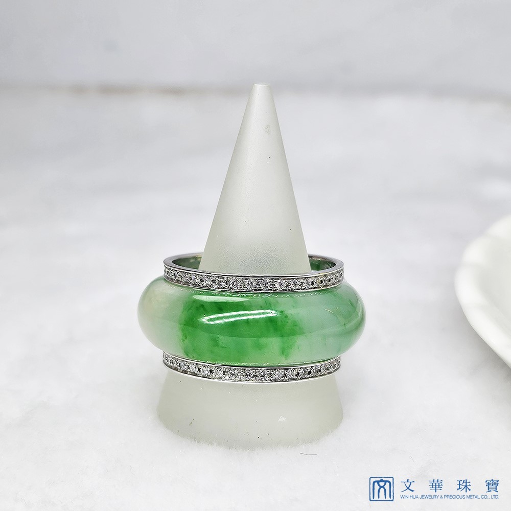 翡翠冰種翠綠玉圈戒 鑲鑽兩用款 國際圍11圍(已售出)