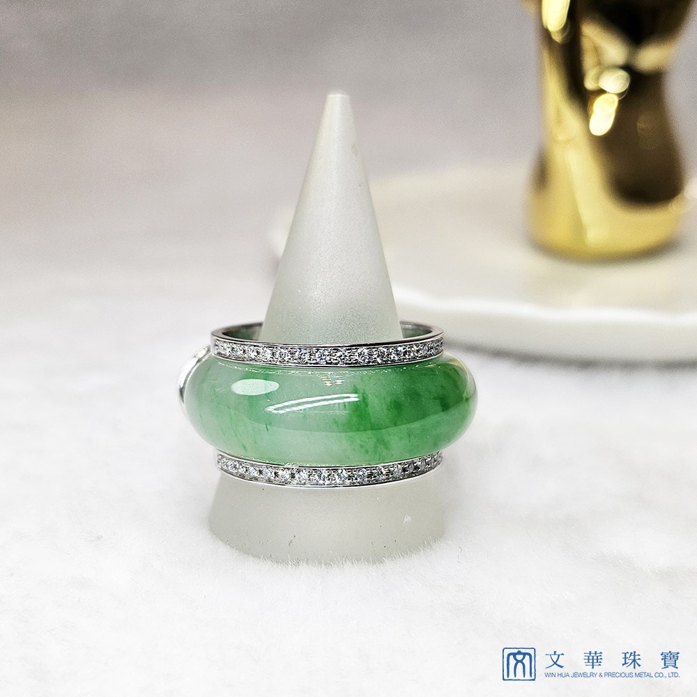 翡翠冰種翠綠玉圈戒 鑲鑽兩用款 國際圍11圍(已售出)