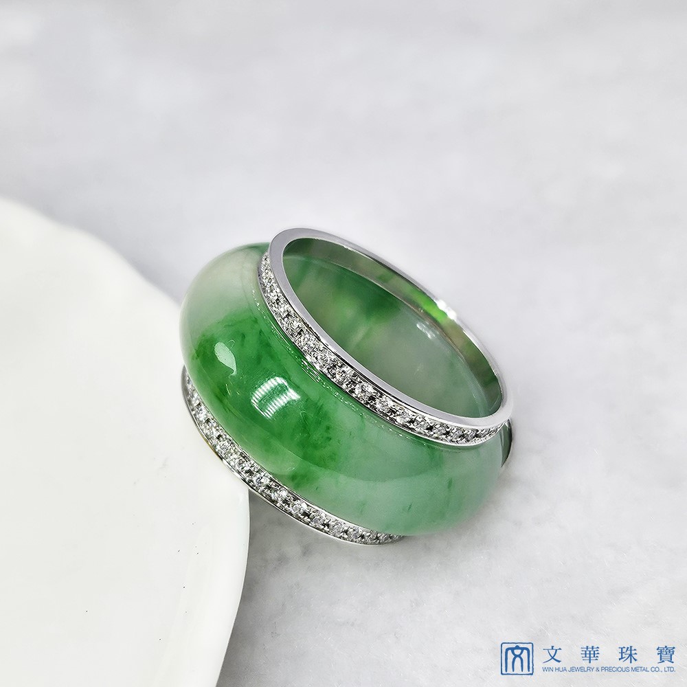 翡翠冰種翠綠玉圈戒 鑲鑽兩用款 國際圍11圍(已售出)