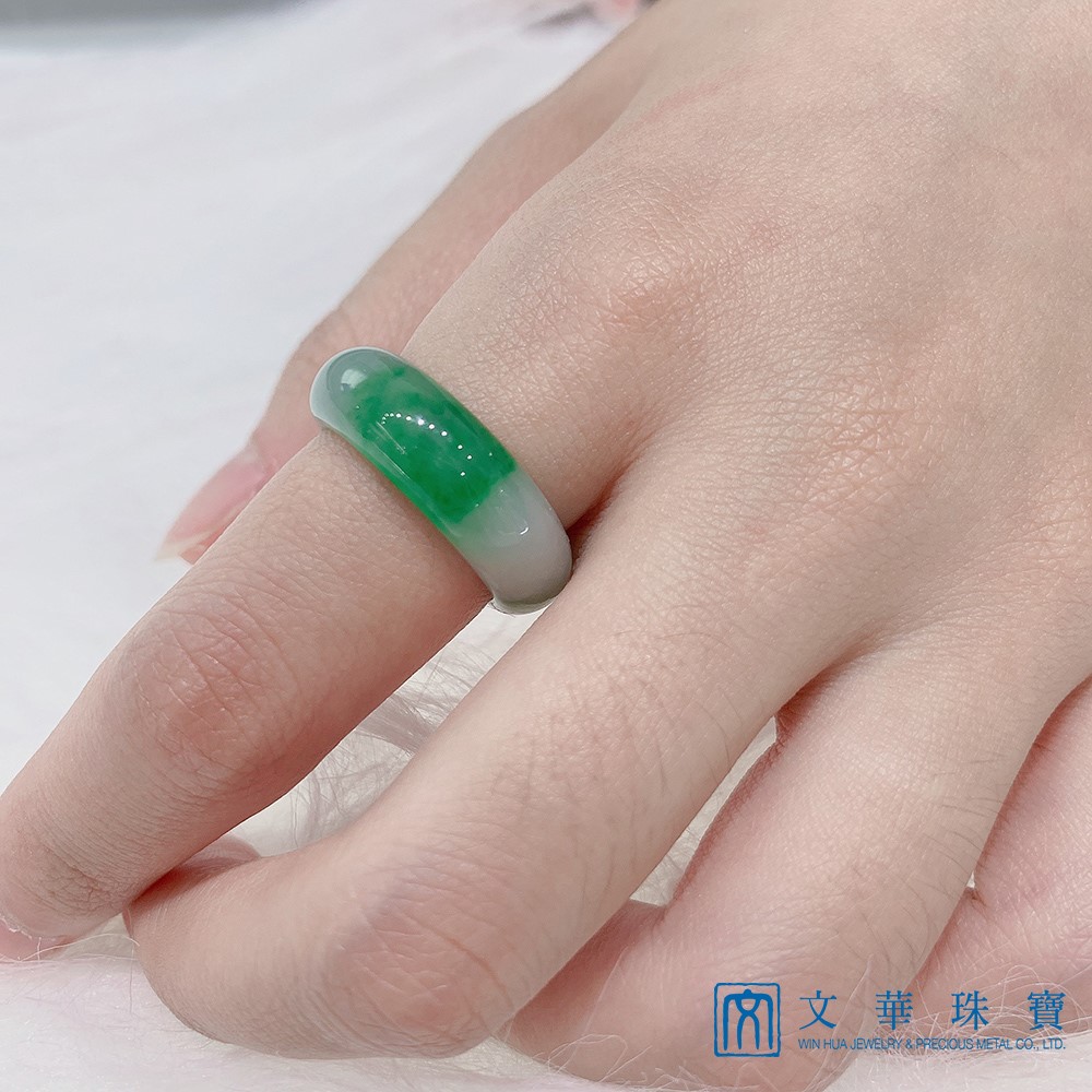 翡翠冰種翠綠玉圈戒 鑲鑽兩用款 國際圍11圍(已售出)