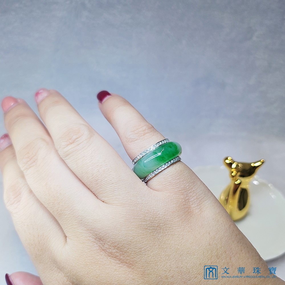 翡翠冰種翠綠玉圈戒 鑲鑽兩用款 國際圍11圍(已售出)