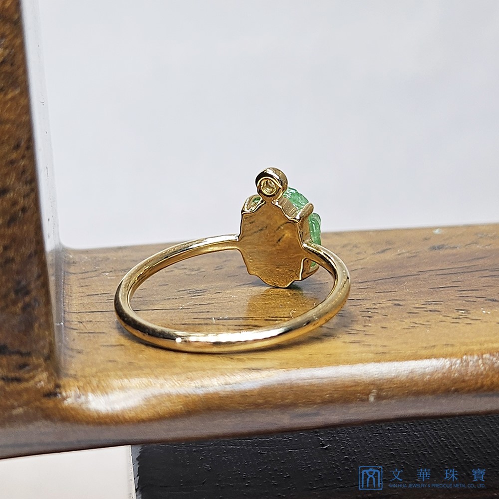 翡翠玉蟾黃K戒指 國際圍9號