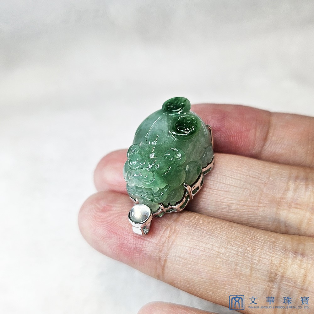 翡翠巧色古錢貔貅玉墜(已售出)