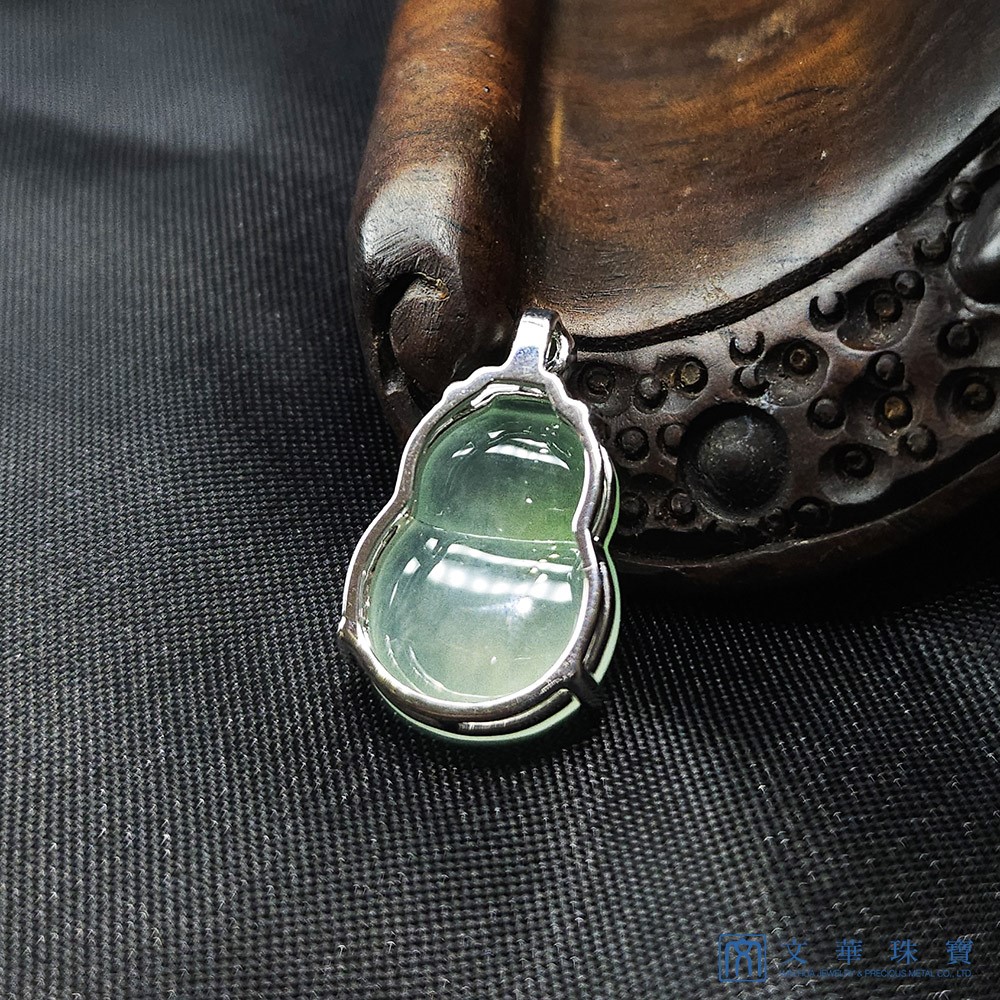 翡翠冰玻芙蓉葫蘆玉墜