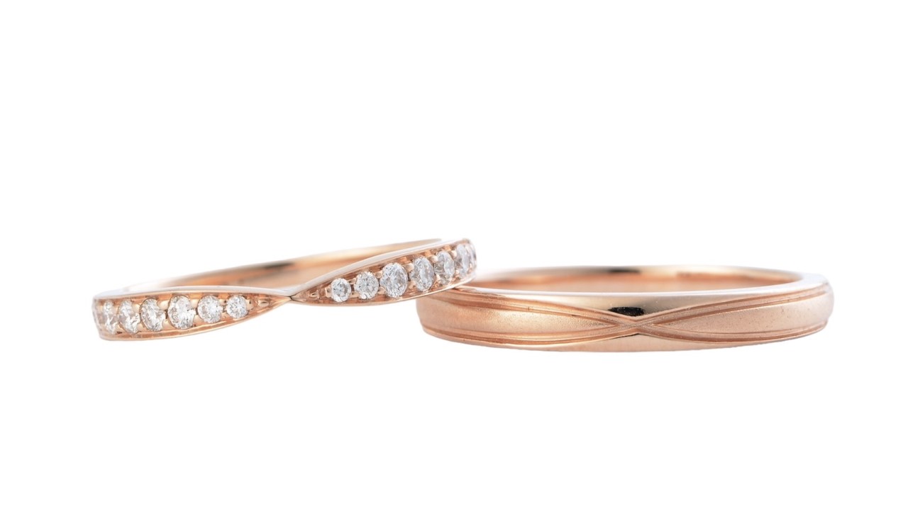 情有獨鍾 Have a soft spot  K金鑽石對戒