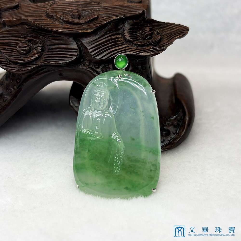 翡翠玻璃種飄綠花觀音玉牌 附中國寶石證書
