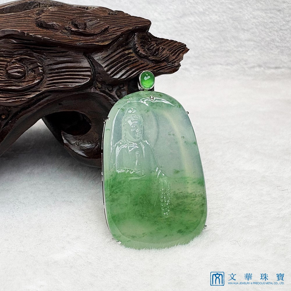 翡翠玻璃種飄綠花觀音玉牌 附中國寶石證書