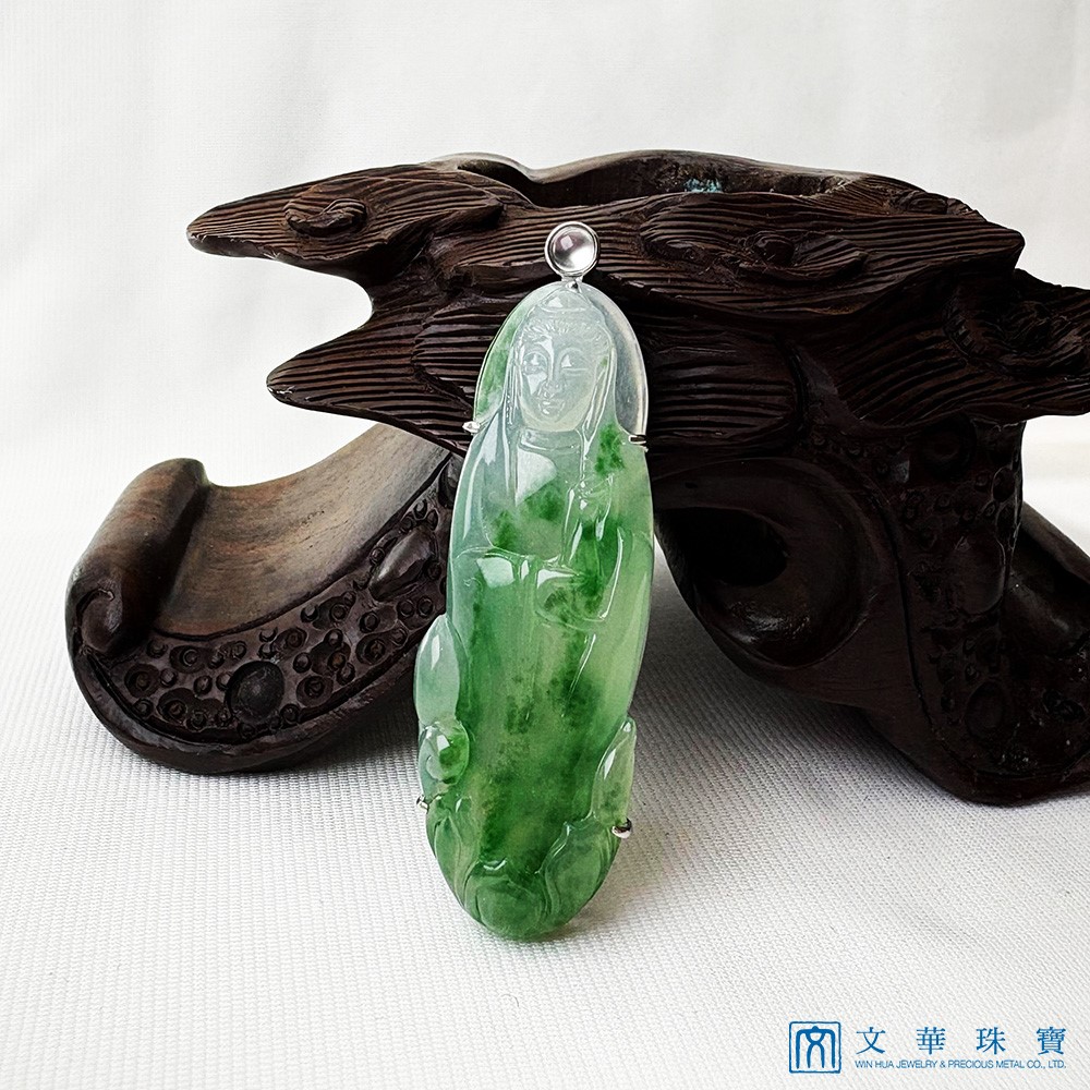 玻璃種飄綠花立姿觀音 附中國寶石證書