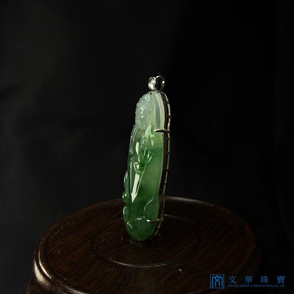 玻璃種飄綠花立姿觀音 附中國寶石證書