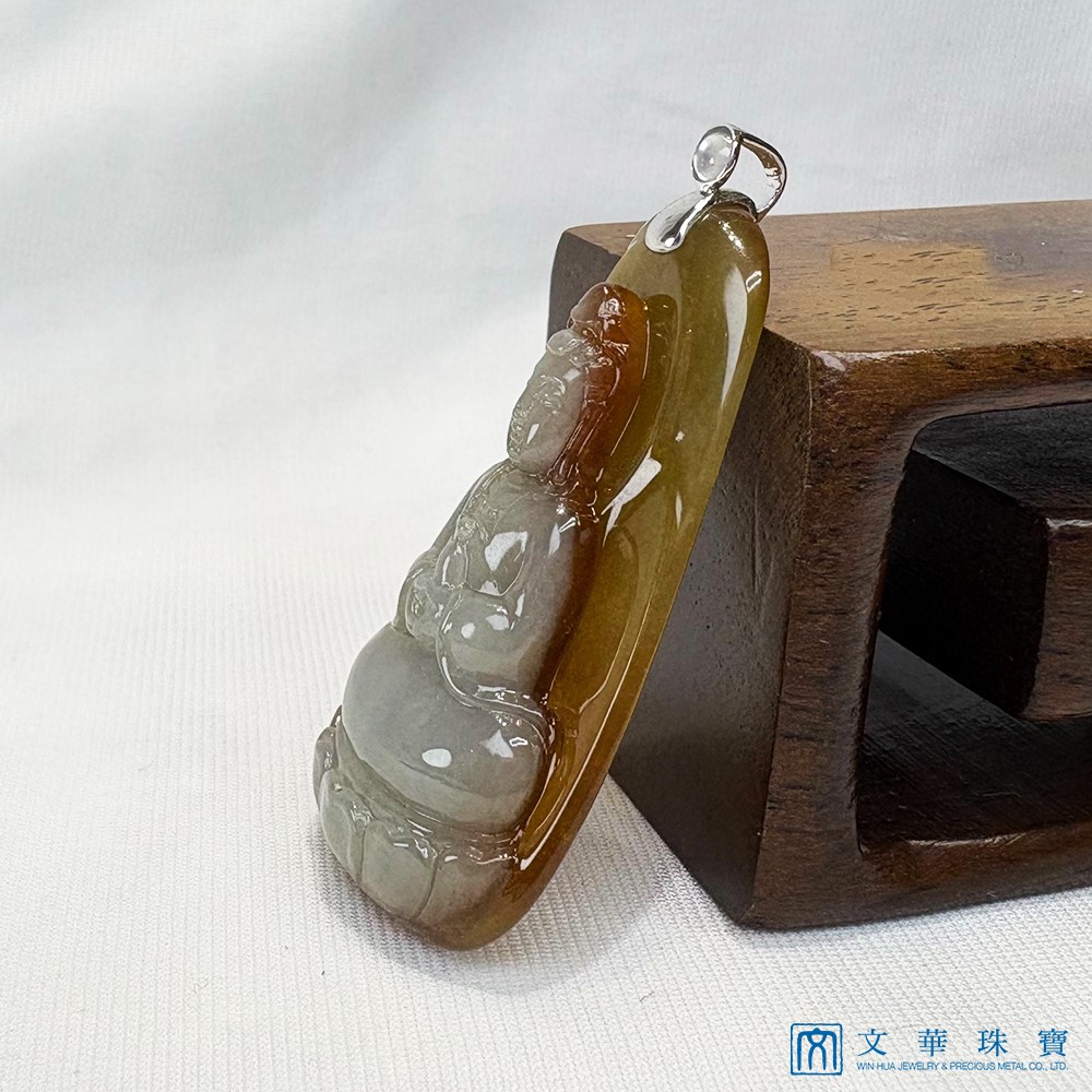 翡翠黃翡巧色觀音玉牌