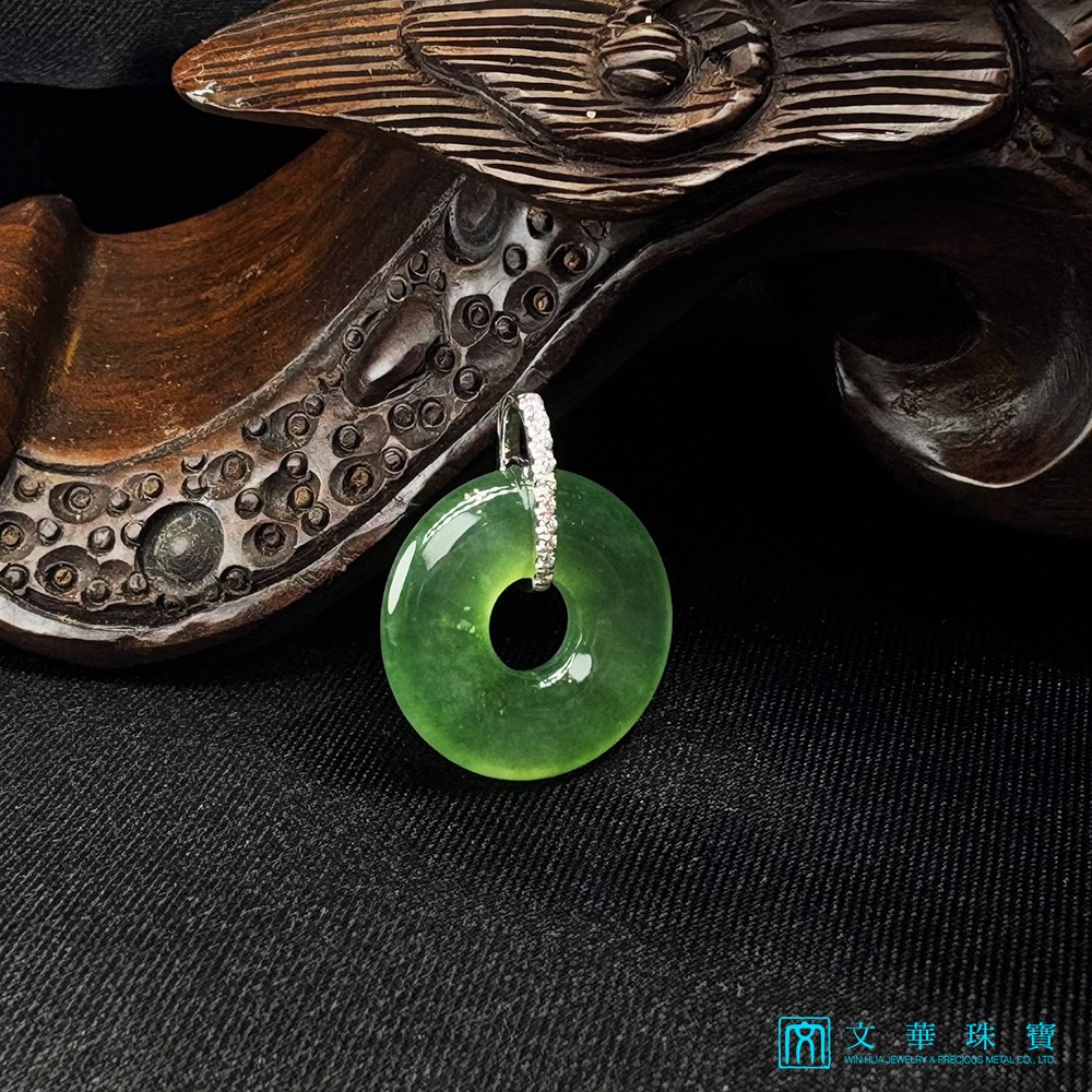 翡翠玻璃種滿綠平安環玉墜