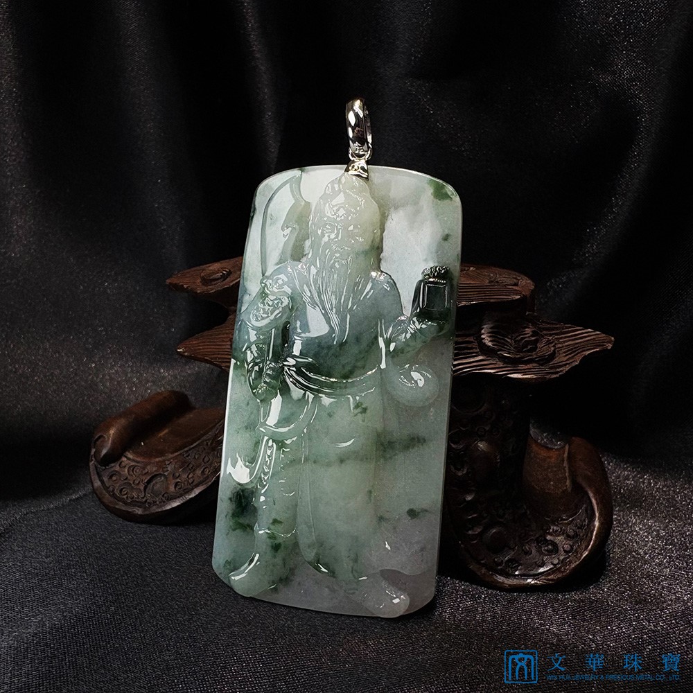 白底飄蘭花關公玉牌